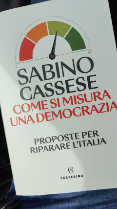 La democrazia senza corpo